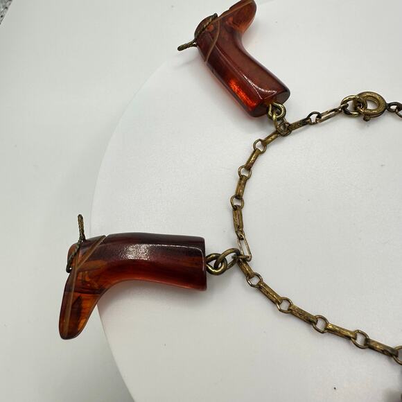 Antique 1930s 1940s gold tone brass chain amber Bakelite boot charms bracelet - Picture 4 of 8